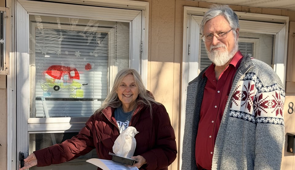 Volunteers support people, pets, and peace of mind