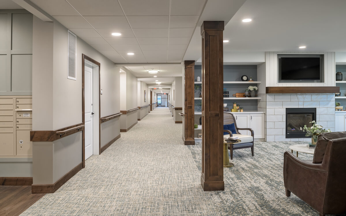 Fieldstone of Dewitt hallway and seating area