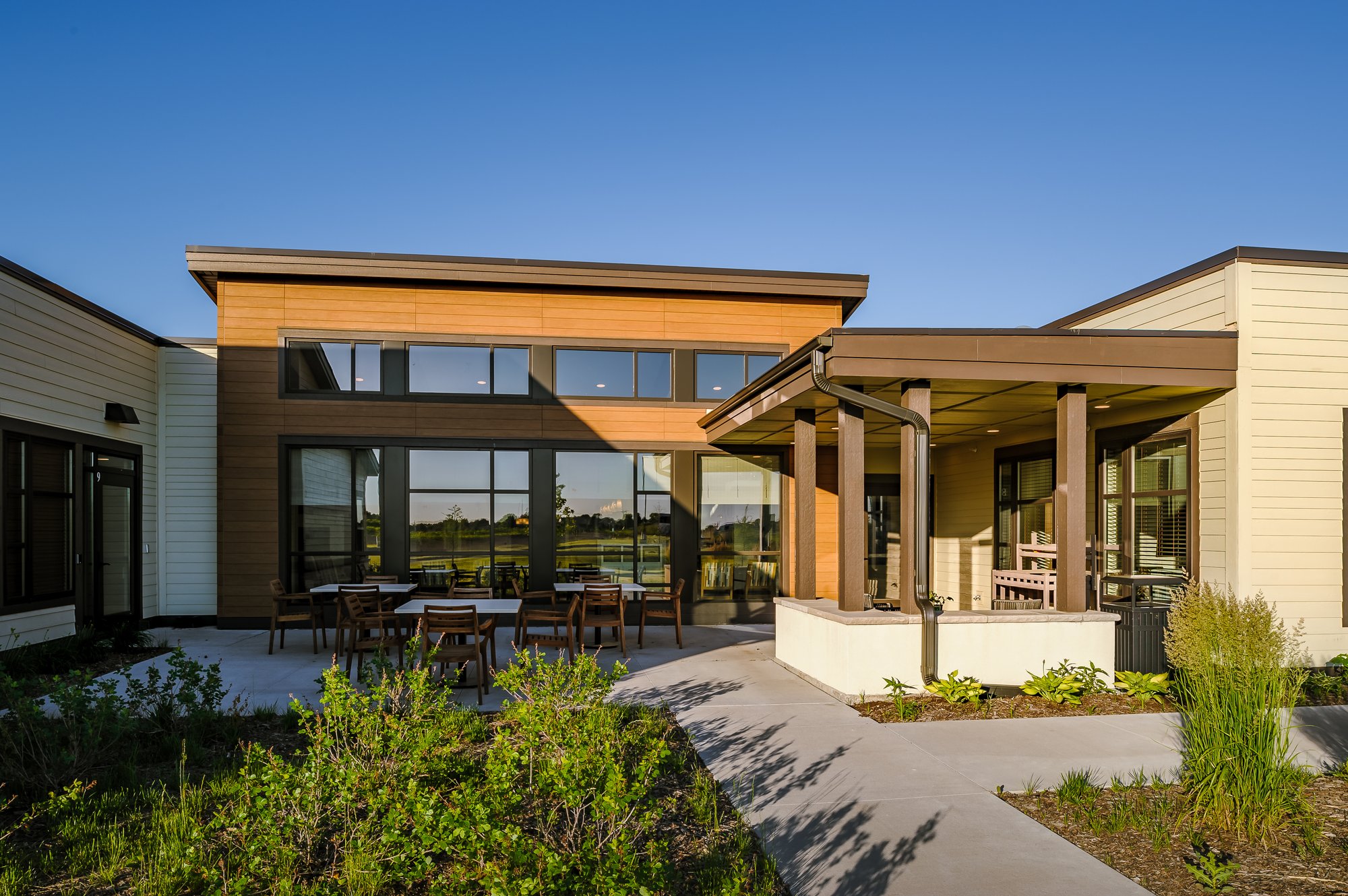 The Summit Bettendorf amenities room