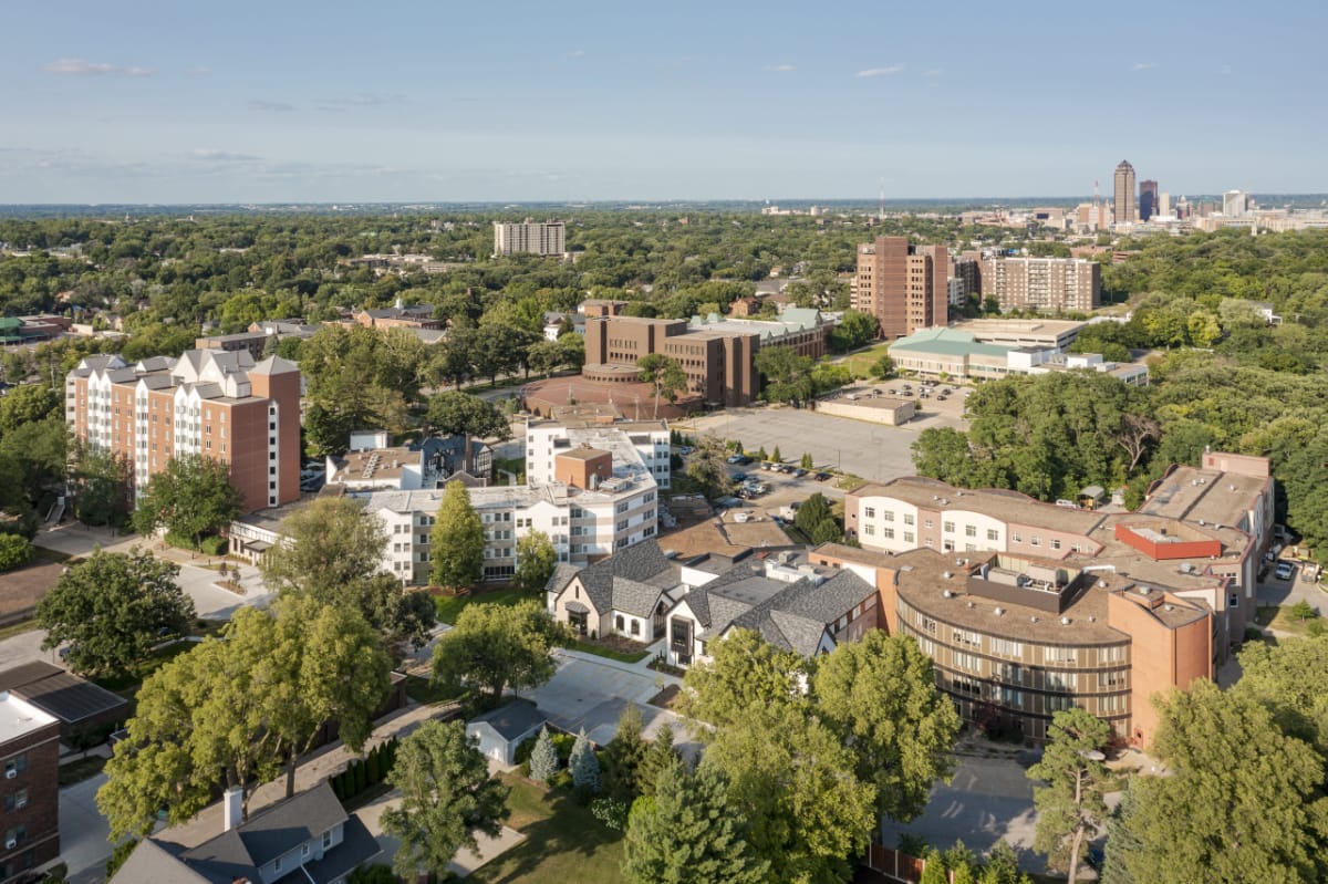 Wesley on Grand above view